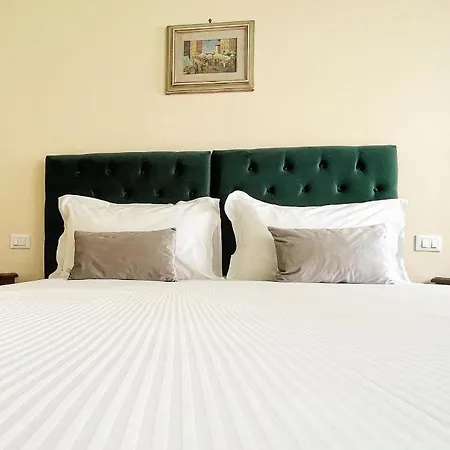 Cimabue 9 בית הארחה