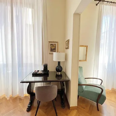 Guest house Cimabue 9 3*