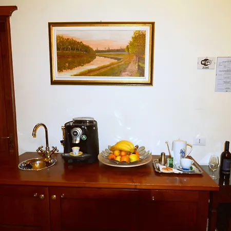 Cimabue 9 בית הארחה