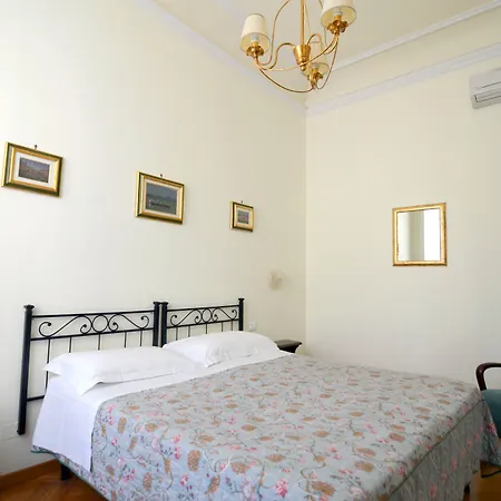 Cimabue 9 בית הארחה 3*