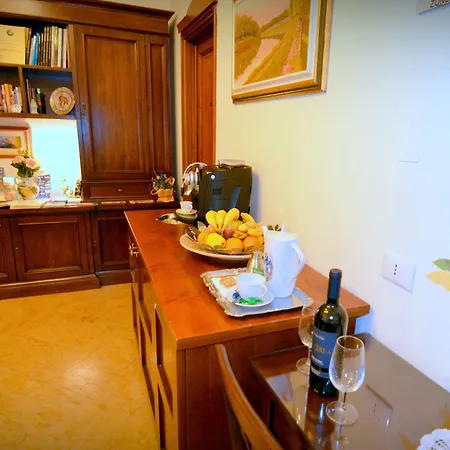 Cimabue 9 בית הארחה